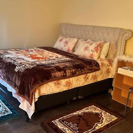 Divine Villa And Resorts 67 Sherman 5Mins To Ewr Airport And 4Mins To Penn Station Newark, 20Mins To New York Luaran gambar